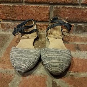 American eagle girl flats